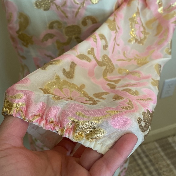Excellent condition, Lilly Pulitzer dress. Worn only once to a wedding. - Picture 2 of 6